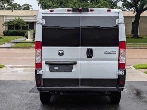 Used 2025 RAM ProMaster 2500 w/ U-Haul Equipment Group FWD image 6