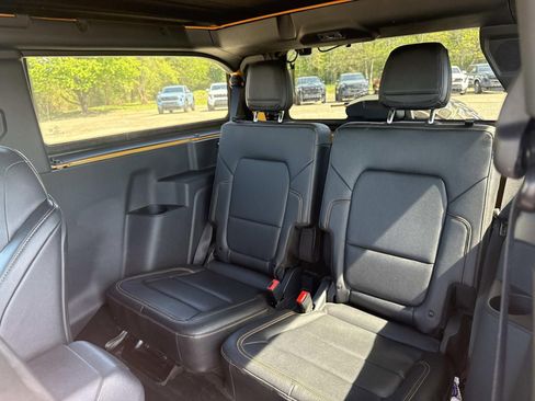 Used 2021 Ford Bronco Badlands image 12