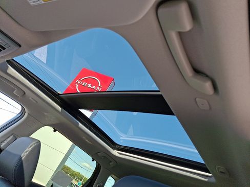 New 2026 Nissan Rogue Platinum w/ Platinum Premium Package image 10