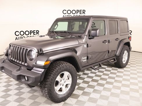 Used 2020 Jeep Wrangler Unlimited Sport S AWD/4WD image 9