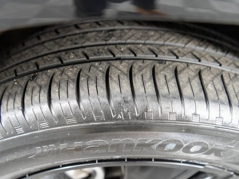 Used 2024 Buick Encore GX Sport Touring image 24