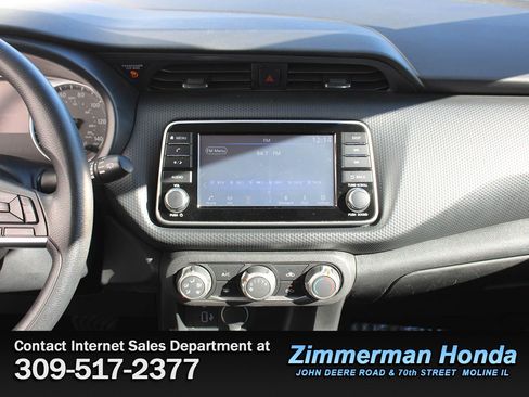 Used 2022 Nissan Kicks S image 15