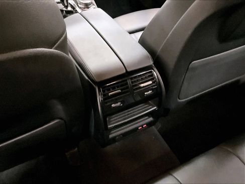 Used 2023 BMW 530e xDrive w/ Executive Package image 36