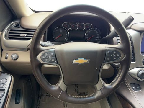 Used 2019 Chevrolet Tahoe LT w/ RST Edition image 60