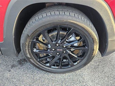 Certified 2024 GMC Terrain SLE w/ Driver Convenience Package image 16