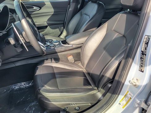 Used 2022 Alfa Romeo Giulia Sprint image 8