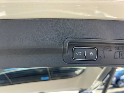 New 2026 Ford Explorer Platinum w/ LUX Leather Package AWD/4WD image 33