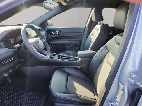 New 2026 Jeep Compass Latitude w/ Quick Order Package 29K image 9