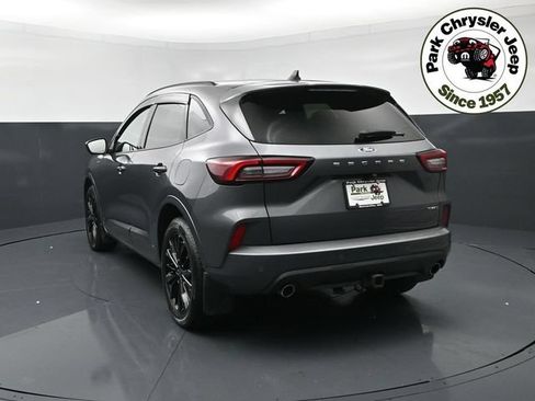 Used 2023 Ford Escape ST-Line Elite w/ Class II Trailer Tow Package AWD/4WD image 4