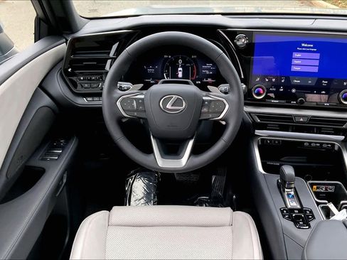 Certified 2025 Lexus TX 350 Luxury image 5