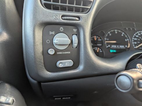 Used 2004 GMC Sonoma SLS w/ Appearance Package image 19