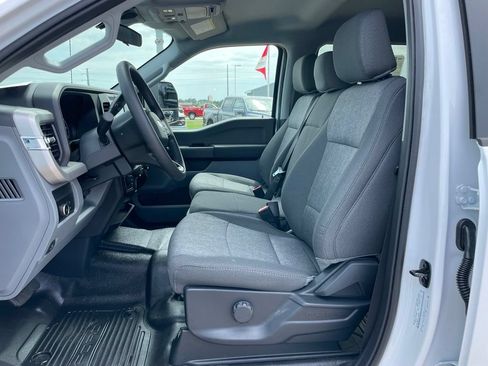 New 2026 Ford F550 4x4 Crew Cab image 7