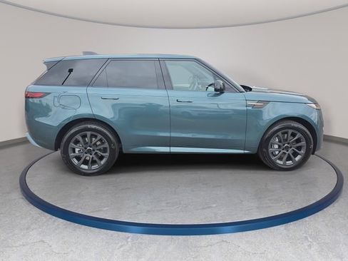 New 2026 Land Rover Range Rover Sport Dynamic SE AWD/4WD image 4