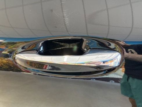 Used 2024 Mercedes-Benz GLA 250 4MATIC image 15