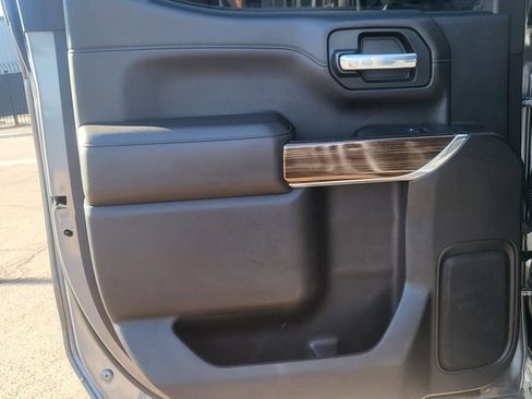 Used 2021 Chevrolet Silverado 1500 LT Trail Boss w/ Convenience Package II AWD/4WD image 23