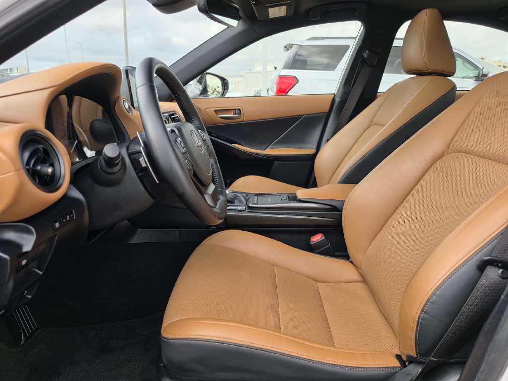 Used 2024 Lexus IS 300 w/ Comfort Package RWD image 26