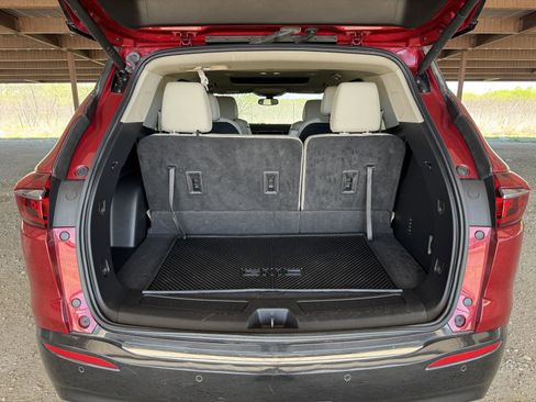 Used 2021 Buick Enclave Essence w/ Sound and Sites Package image 35