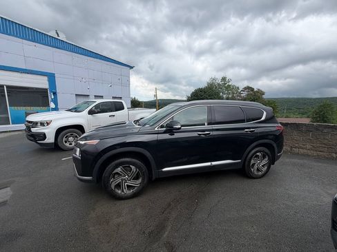 Used 2023 Hyundai Santa Fe SEL w/ Premium Package AWD/4WD image 2