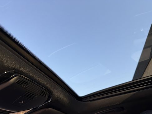 Certified 2023 BMW 330e 330e w/ M Sport Package image 30