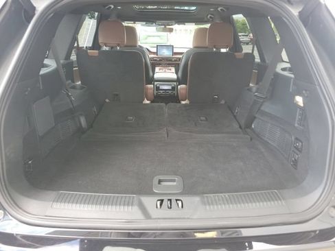 Certified 2023 Lincoln Aviator Reserve w/ Equipment Group 201A AWD/4WD image 24