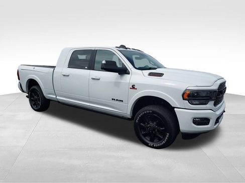 Used 2022 RAM 2500 Limited AWD/4WD image 7