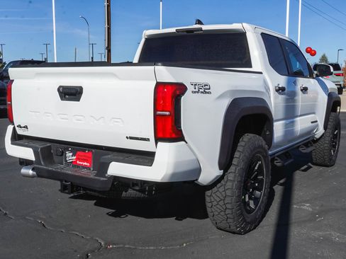 New 2025 Toyota Tacoma TRD Off-Road image 8