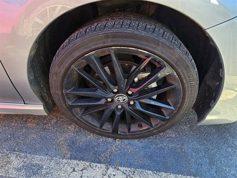 Used 2021 Toyota Camry XSE image 3