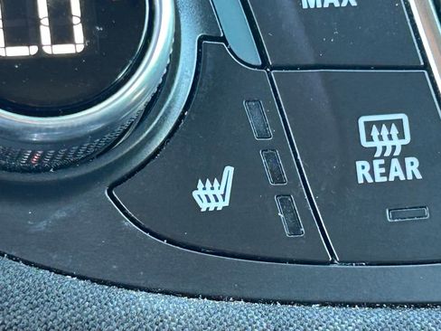 Used 2023 Chevrolet Malibu LT image 18