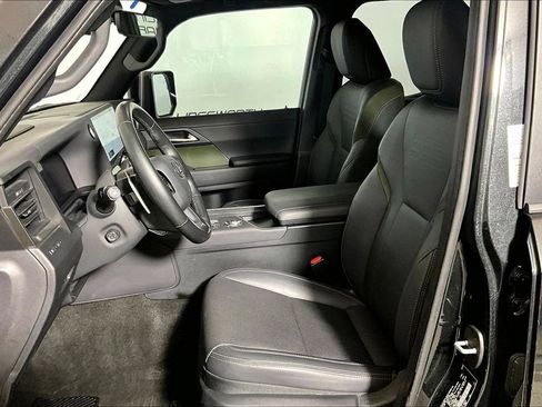 Used 2024 Lexus GX 550 AWD/4WD image 20