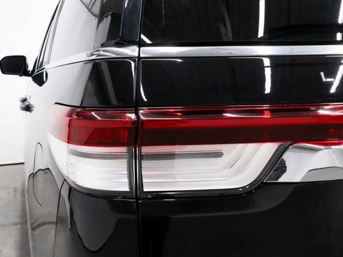 Used 2023 Lincoln Navigator L Reserve image 53