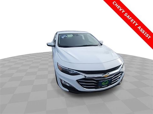 Certified 2024 Chevrolet Malibu LT image 2