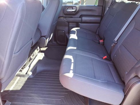 Used 2025 Chevrolet Silverado 2500 Custom w/ Custom Convenience Package image 8