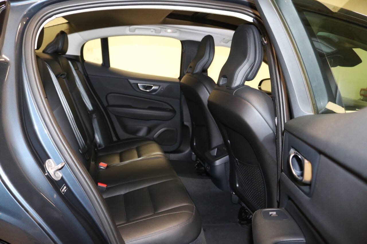 Used 2024 Volvo S60 B5 Plus FWD image 18