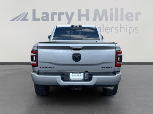 Used 2022 RAM 3500 Limited AWD/4WD image 4