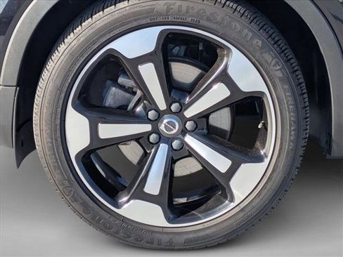 Used 2019 Volvo XC40 T4 Inscription image 26