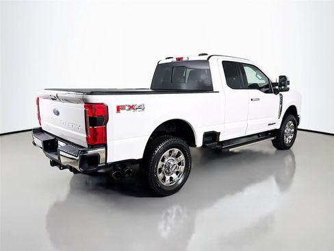 Used 2024 Ford F350 Lariat w/ Chrome Package image 8