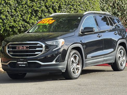 Used 2019 GMC Terrain SLT w/ Infotainment Package II AWD/4WD image 8