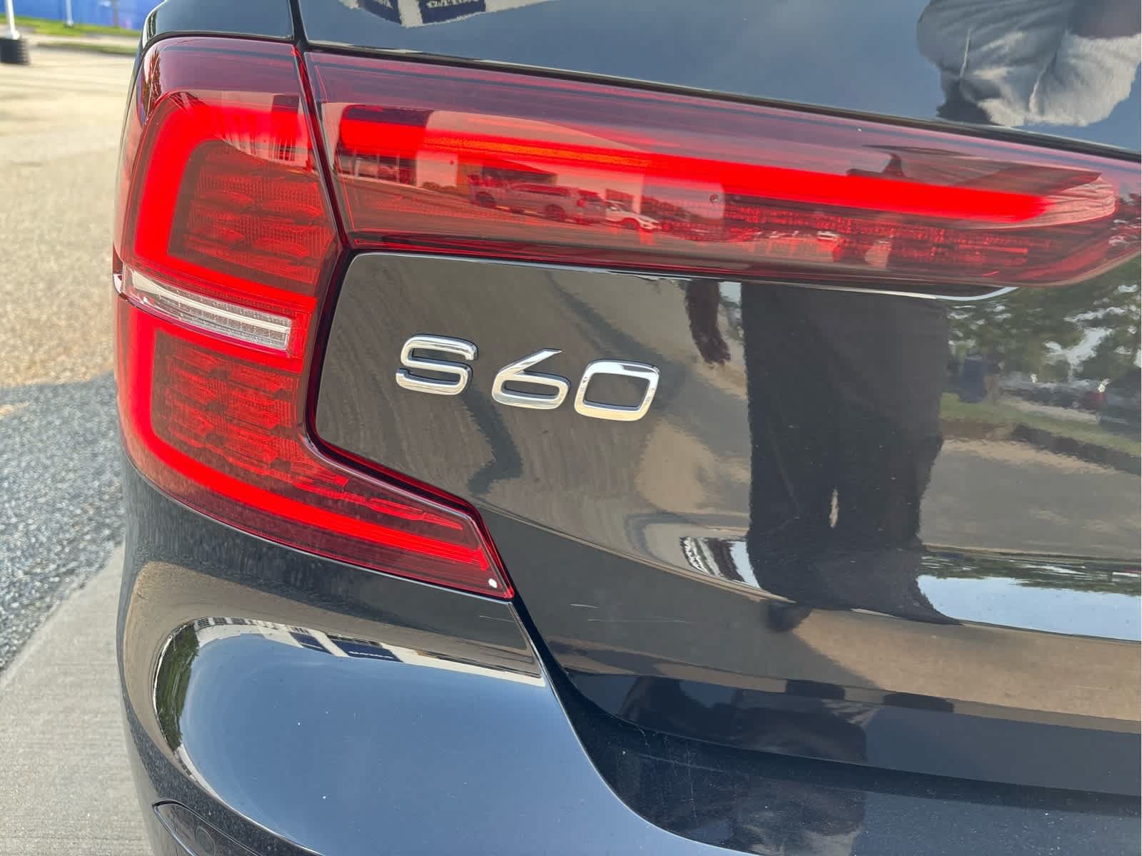 Used 2024 Volvo S60 B5 Core FWD image 4