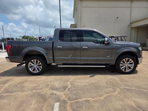 Used 2016 Ford F150 Lariat w/ Equipment Group 502A Luxury AWD/4WD image 4
