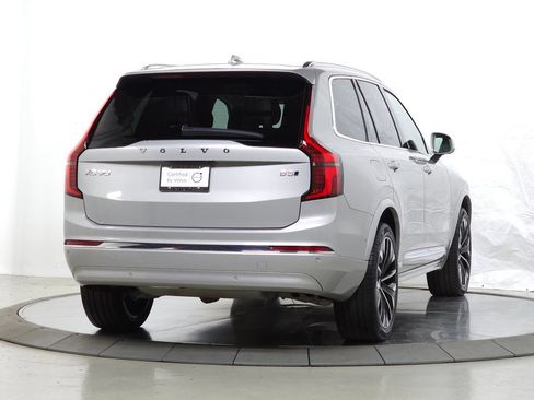 Certified 2025 Volvo XC90 B5 Plus AWD/4WD image 11