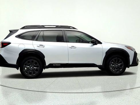 Used 2025 Subaru Outback Onyx Edition XT w/ Popular Package #2 AWD/4WD image 4