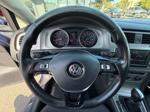 Used 2016 Volkswagen Golf SE FWD image 10