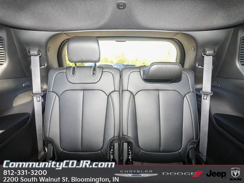 New 2025 Jeep Grand Cherokee L Limited AWD/4WD image 22