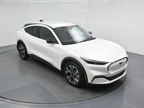 New 2026 Ford Mustang Mach-E Select RWD image 34