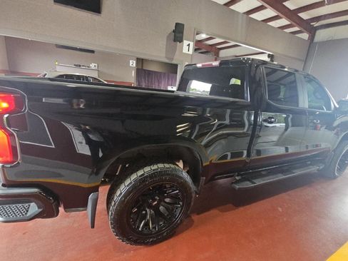 Used 2019 Chevrolet Silverado 1500 RST w/ True North Edition AWD/4WD image 3