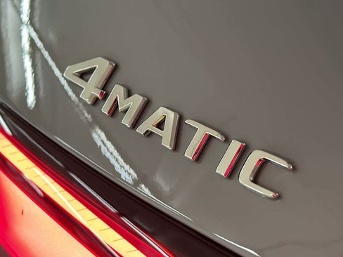 New 2026 Mercedes-Benz GLC 300 4MATIC image 11