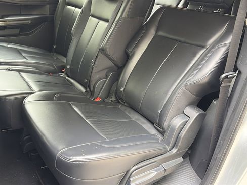 Used 2024 Ford Expedition Max XLT RWD image 29