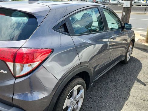 Used 2020 Honda HR-V LX image 3