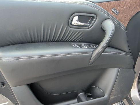 Used 2017 INFINITI QX80 2WD image 14