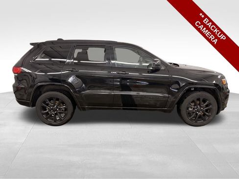 Used 2021 Jeep Grand Cherokee Laredo X image 11